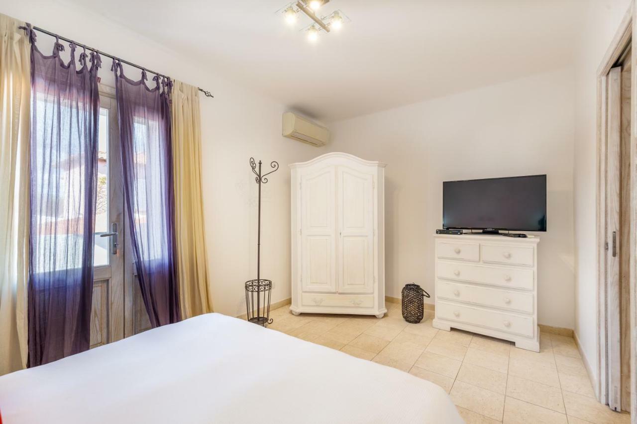 Locanda Tartarughino - Luxury Suites In Porto Rotondo Exterior photo
